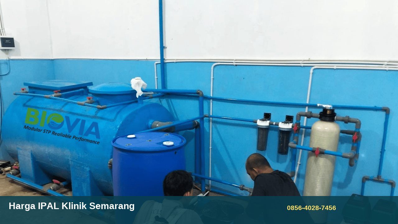 Foto nyata instalasi IPAL dengan tangki BIOVIA, pipa, filter, dan teknisi